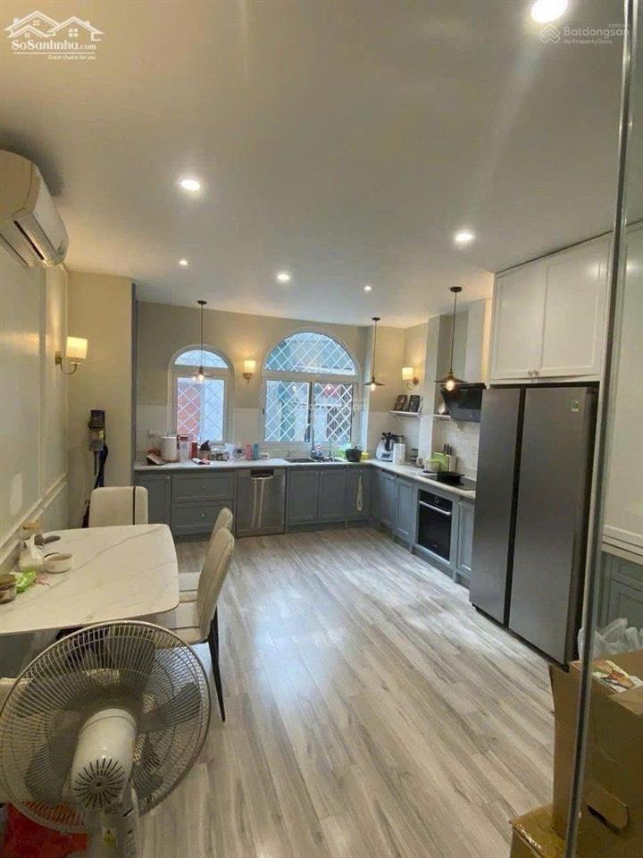 Thuê nhà nguyên căn 70m x 5t, đào tấn, gần ô tô, nhỉnh 20 triệu