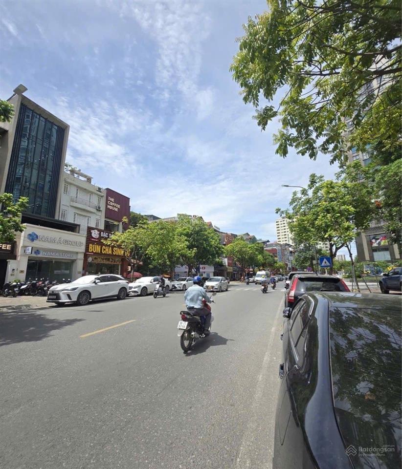 Lô góc, mặt phố trung hoà  134m x 5t, kinh doanh tấp nập, ô tô, giá đẹp