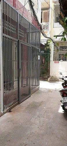 Cho thuê nhà Cách Mạng Tháng 8, Hòa Hưng, Quận 10 - giá 10tr/tháng