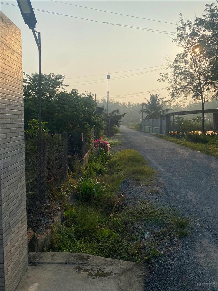 Cần bán đất 5x49m, mặt tiền đường nhựa kdc đông đúc,  ngay 0776 768 *** quốc thịnh