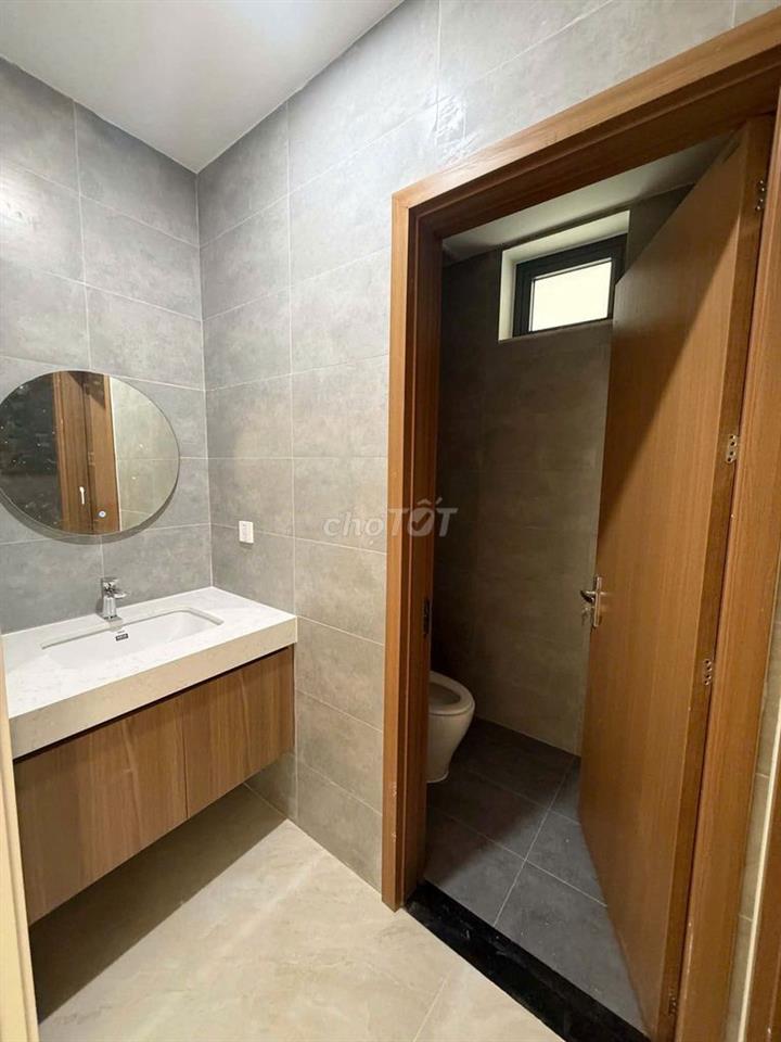 Cho thuê nhà nguyên căn mặt tiền Phan Bội Châu sát Tòa nhà Hành chính