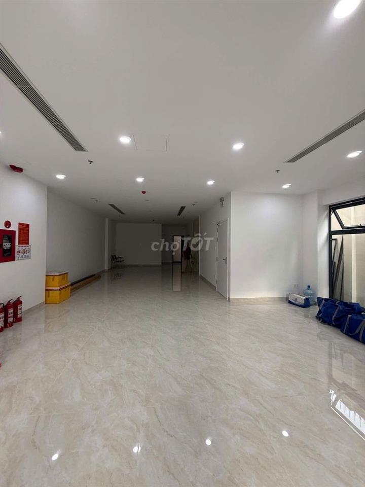 Cho thuê nhà nguyên căn mặt tiền Phan Bội Châu sát Tòa nhà Hành chính
