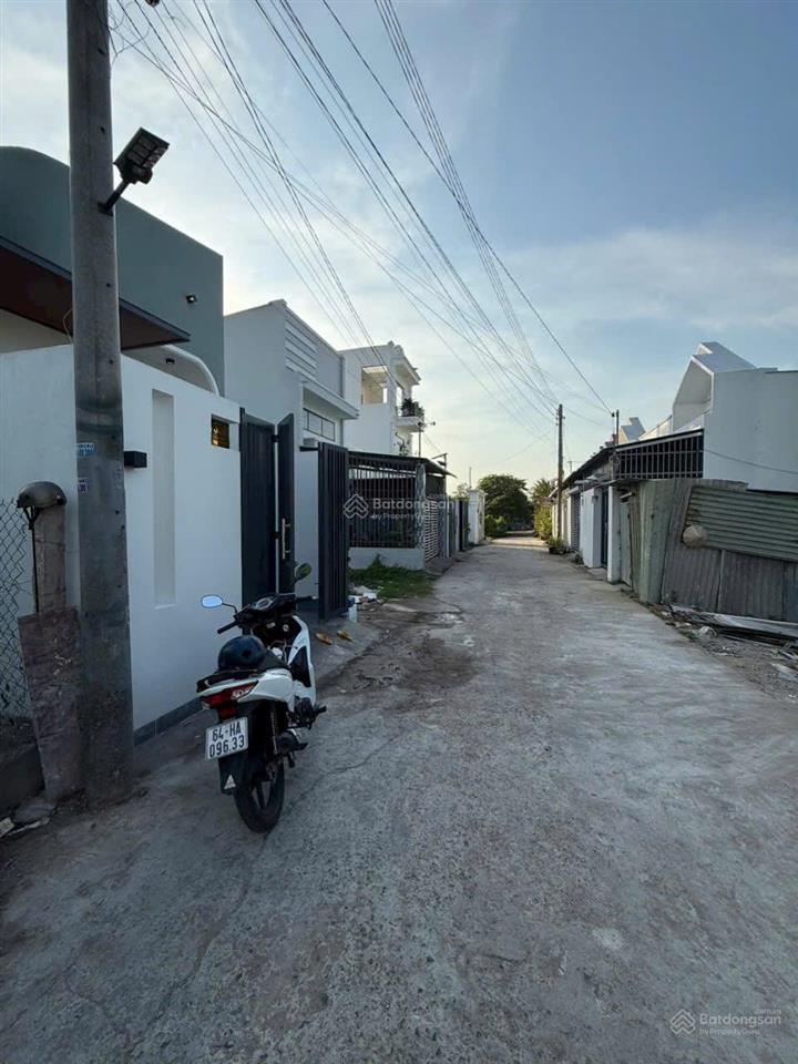 Cần bán gấp nhà mới long hồ khu nhà ở trường giang  dt 91,2m² full thổ odt