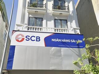 Bán tòa nhà phố trần hưng đạo cột đồng hồ hạ long vị trí đắc địa đang cho thuê 2,3 tỷ/năm