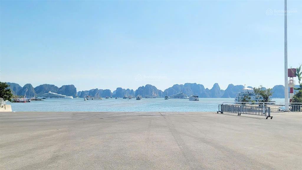 Bán lô góc đắc địa trục đường đôi cảng tàu khách quốc tế tuần châu