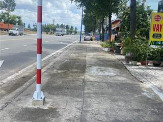 Bán căn nhà mặt tiền đường d27 đối diện dự án green city đang cho thuê 8tr/tháng giá 7,5tỷ