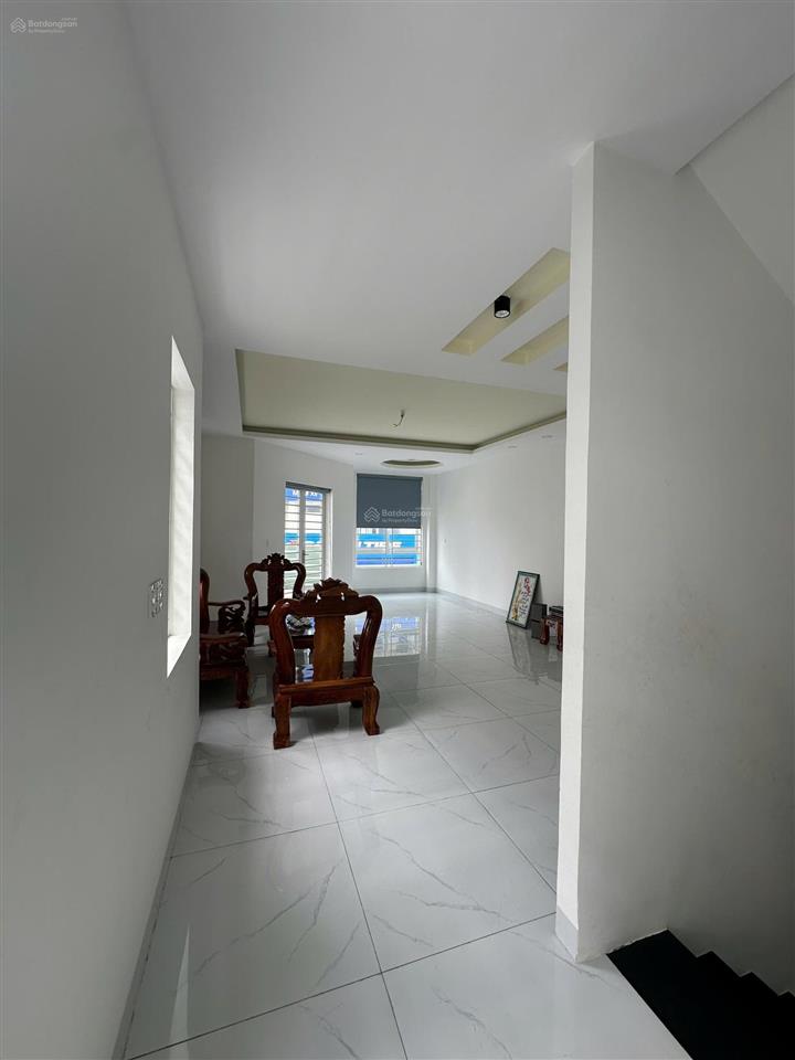 Bán shophouse tại đồng khởi, giá ưu đãi 7,2 tỷ, 107m2, 6pn, 6wc
