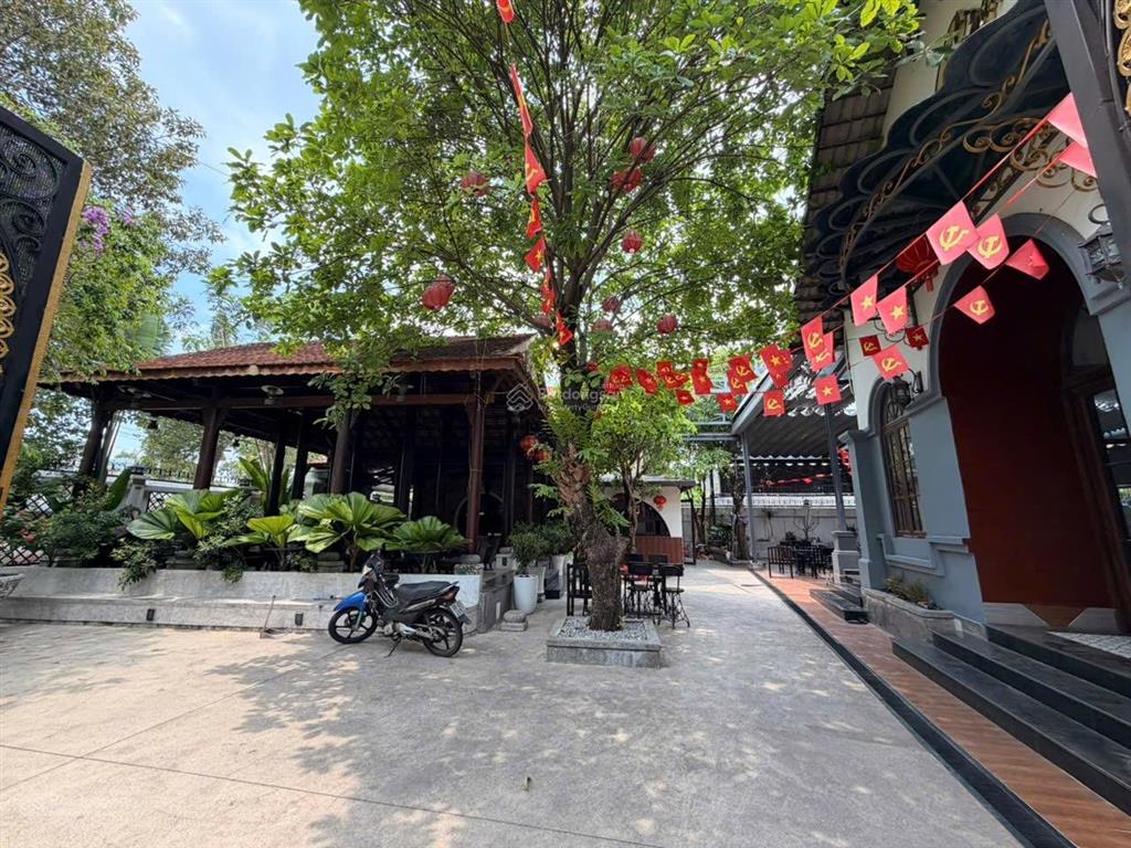 Chính chủ cần cho thuê quán caphe mộc cầm phường bình dương 770m2 full nội thất giá 50tr/tháng