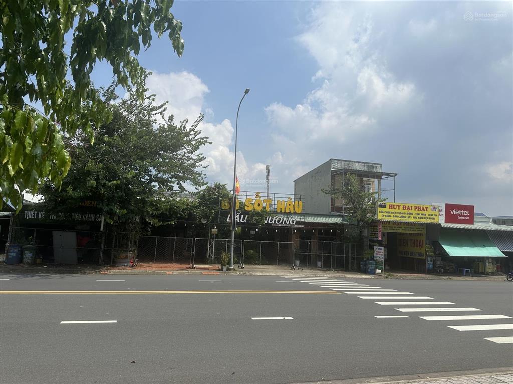 Bán đất đường d4 khu d vsip2 giá 9 tỷ đang cho thuê 10 triệu/tháng