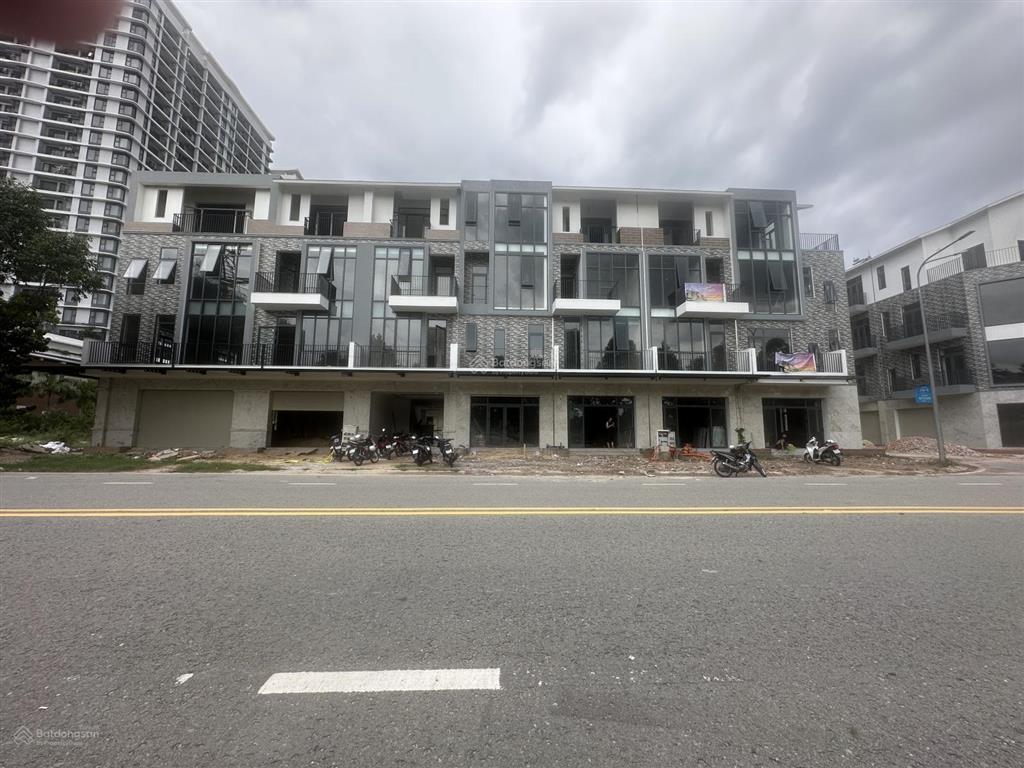 Bán căn nhà phố 1 trệt 2 lầu uni complex đường an dương vương 95m2 giá 7,5tỷ