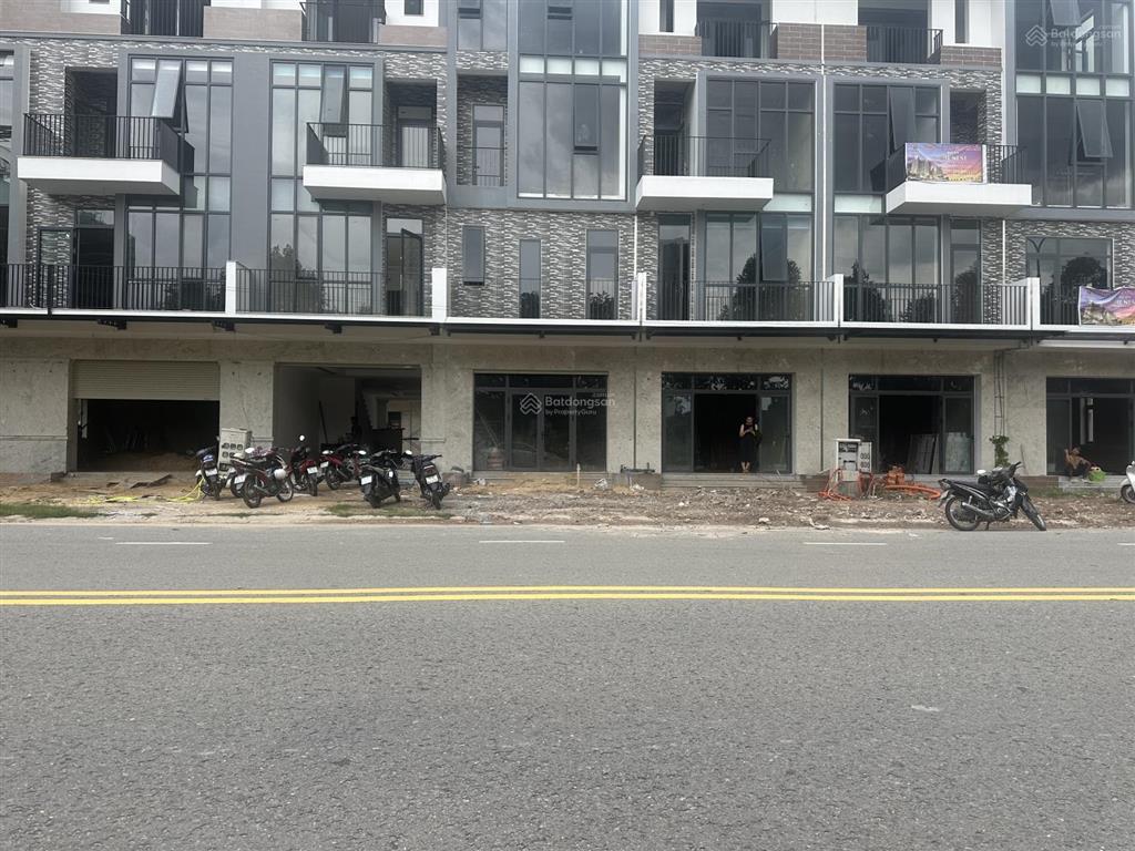 Bán căn nhà phố 1 trệt 2 lầu uni complex đường an dương vương 95m2 giá 7,5tỷ