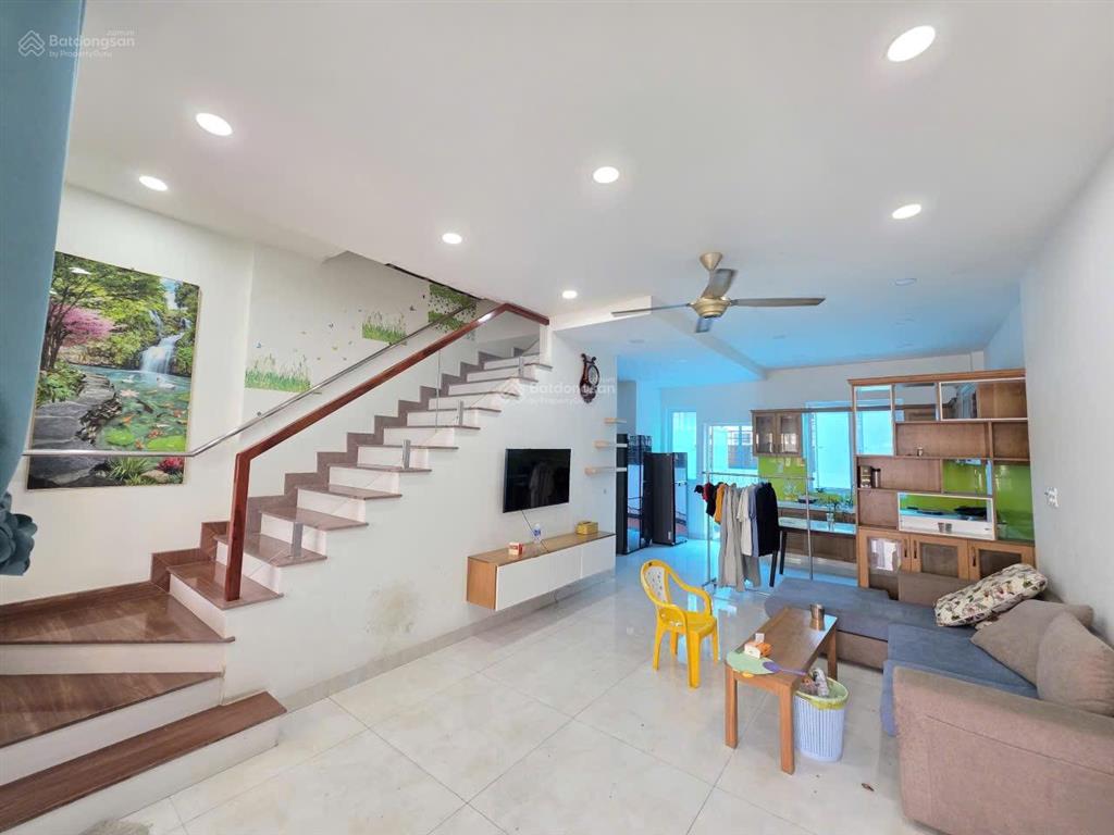 Bán biệt thự tại sun casa, 3 tỷ, 90m2, 3pn, 3wc, full nội thất cho thuê 15tr/tháng