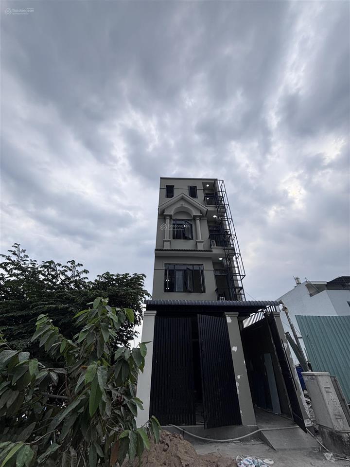 Khai trương chdv mới xây xong làng đại học