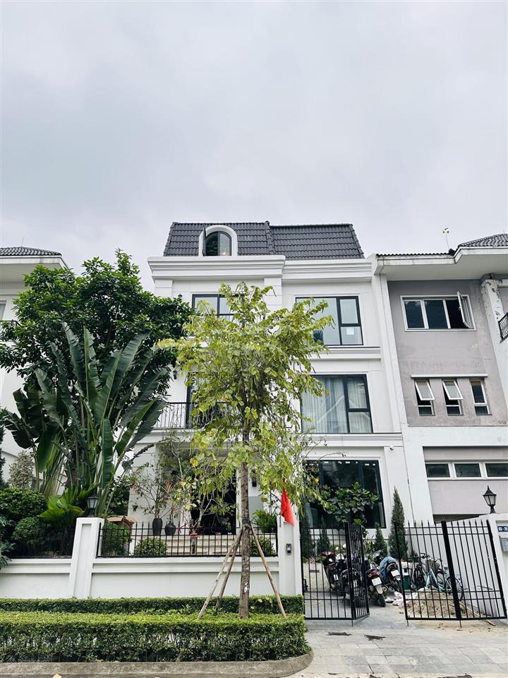 Duy nhất một căn cực hiếm, biệt thự ciputra, khu k trục chính đường đôi 180m2 mặt tiền 9m giá tốt