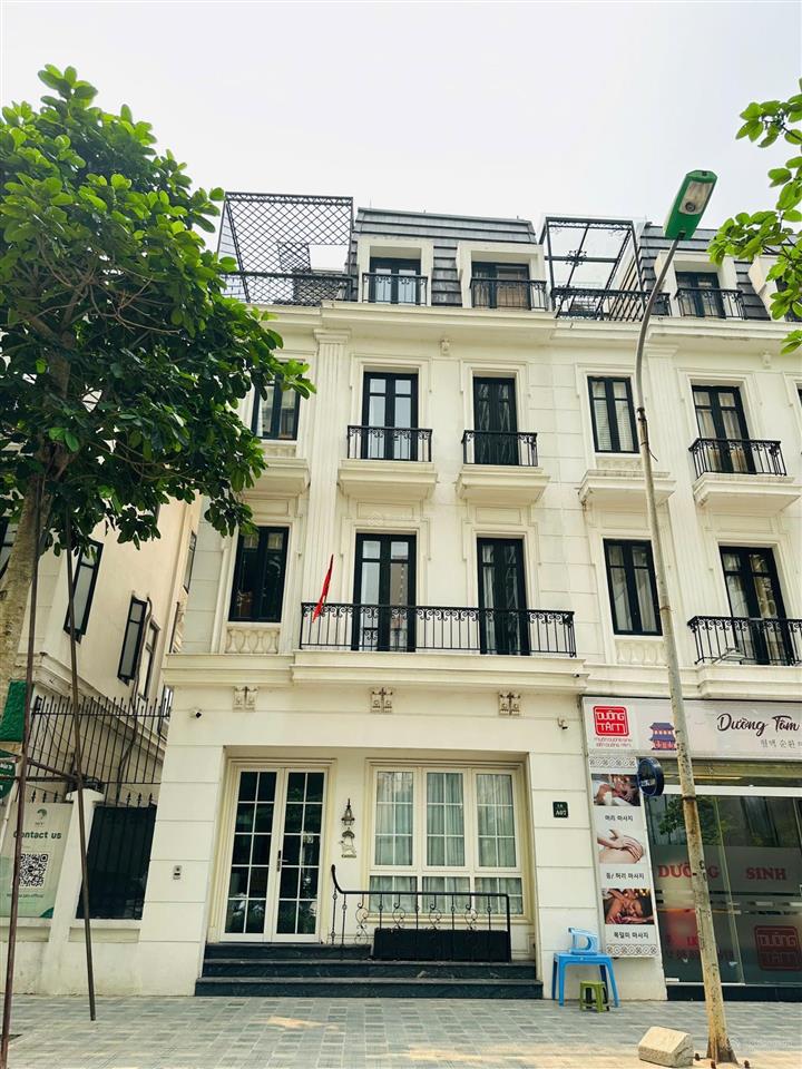 Cực hiếm, liền kề embassy ngoại giao đoàn tây hồ 120m2 giá tốt