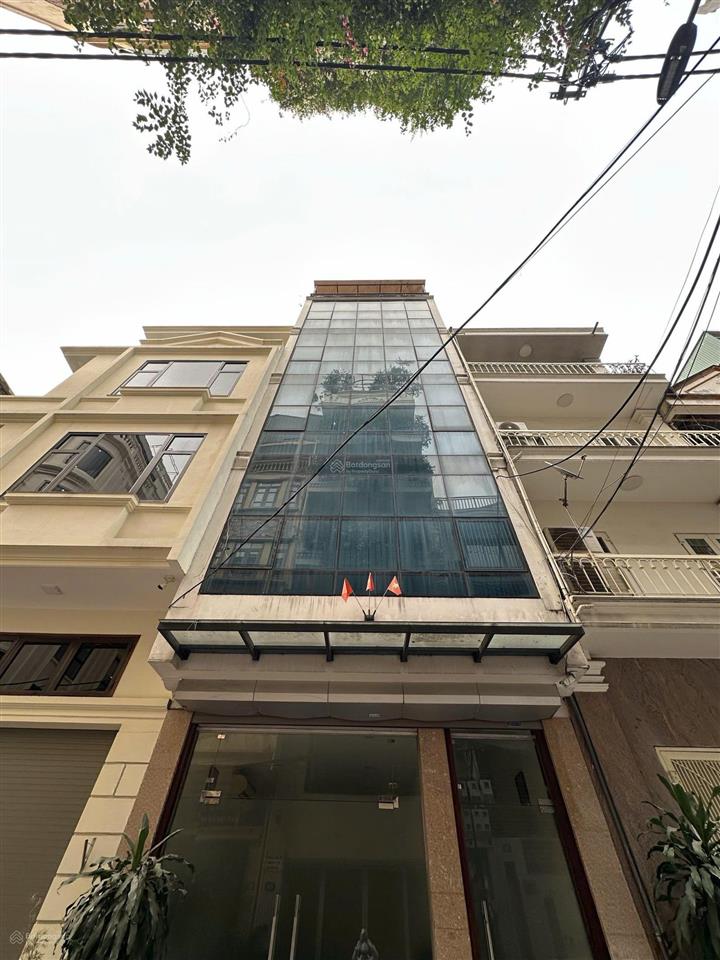 Tòa văn phòng đẹp nhất phố trung kính trong tầm giá  42 tỷ, 69m2 7 tầng mặt tiền đẹp