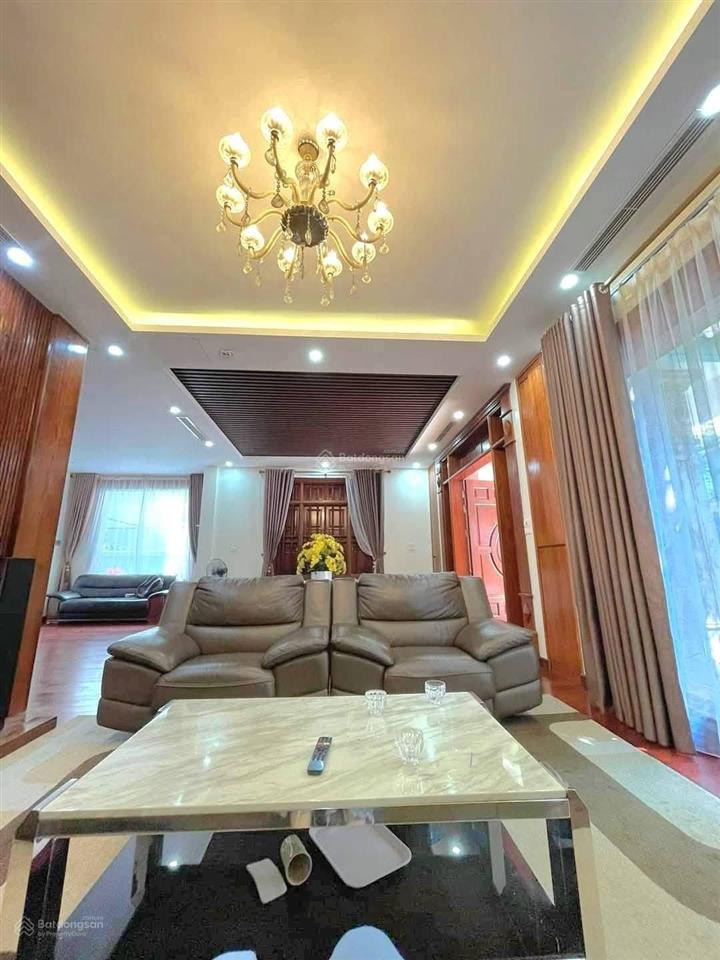 Biệt thự đơn lập khu đô thị dịch vọng ngay sát công viên cầu giấy