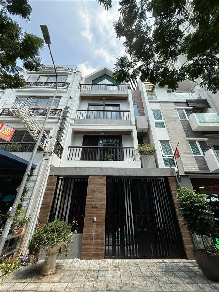 Liền kề dự án nam trung yên trung tâm cầu giấy, 75m2 mặt tiền rộng thoáng vỉa hè ô tô tránh