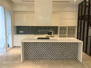 Biệt thự 4 phòng ngủ đầy đủ nội thất cho thuê tại vinhomes riverside