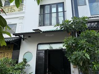 Cho thuê nhà full nội thất, nhà mới sửa