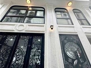 Bán gấp tòa ccmn hoàng văn thái, 81m2 7t 19p tm full đồ khép kín, dt 100tr/th sát phố