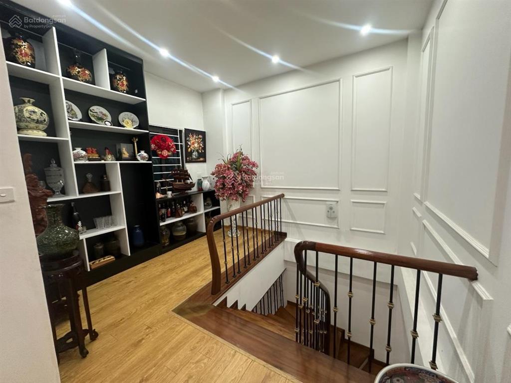 Láng hạ, phân lô ô tô, 10m mặt phố, ngõ thông hoàng cầu, thang máy, 43m2x 5 tầng