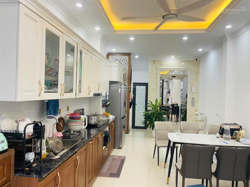 Vip! tây sơn 1 ngoặt ra phố, ngõ ba gác, thông tứ tung, thông số vàng 45m2x5t, mặt tiền 3.6m