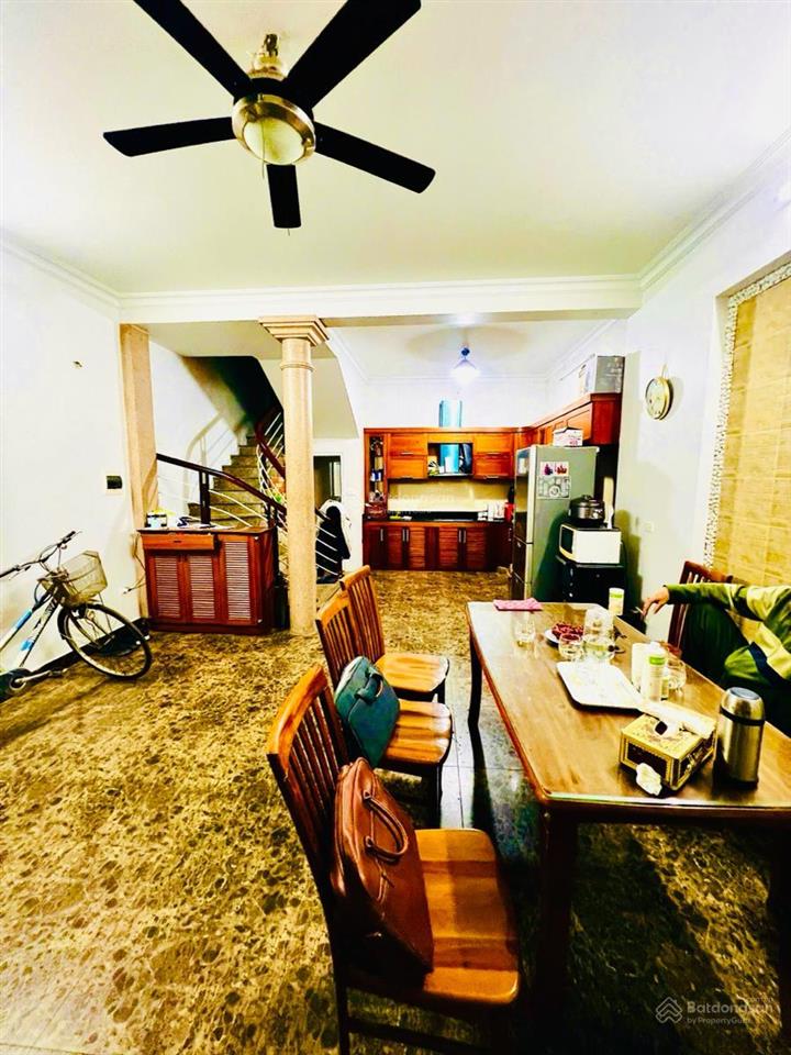 Cấp cứu! ngõ 34 hoàng cầu phân lô, ba gác thông hồ, 10m ô tô  mặt tiền 5m kd, 43m2x5t