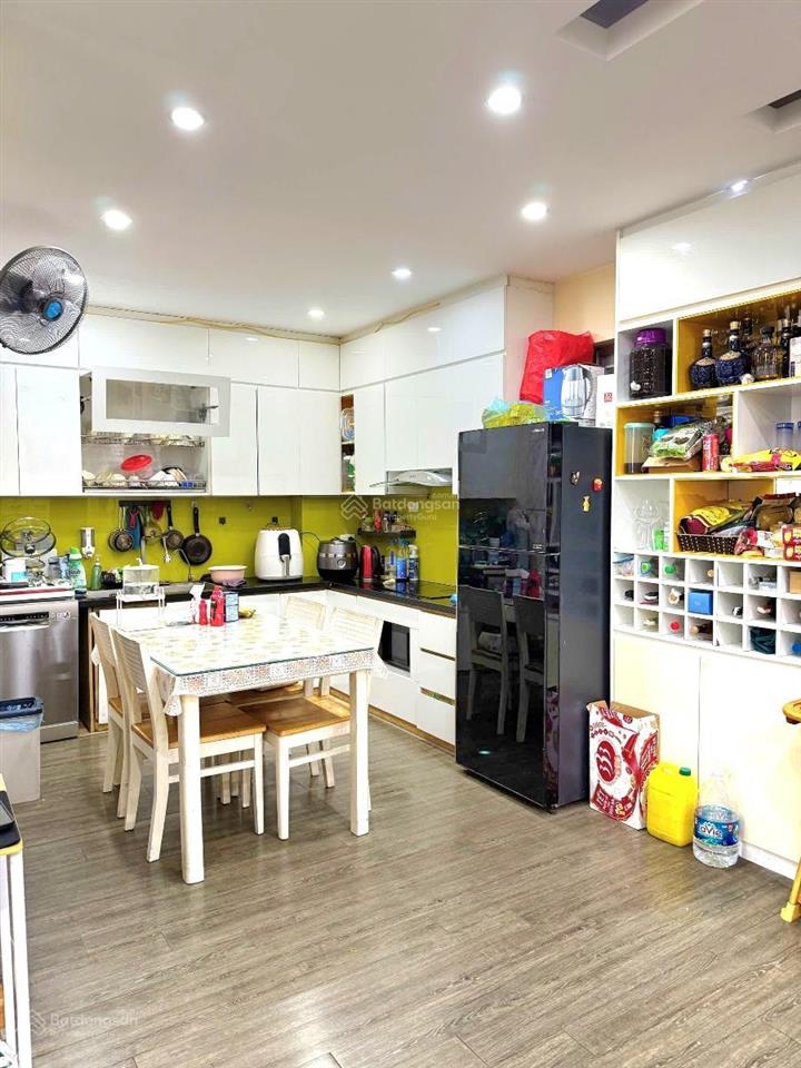 Vip tây sơn, ô tô đỗ cửa, 2 thoáng trước sau, ngõ thông kinh doanh, 39m2x 5t, ở ngay!