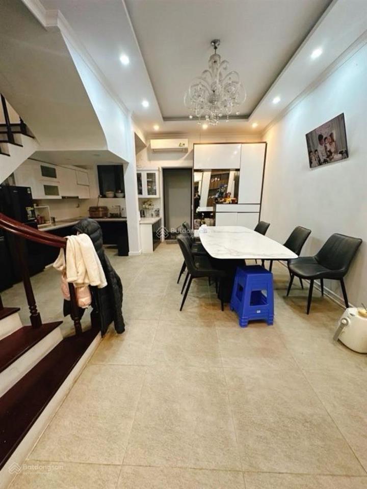 Cực phẩm trường chinh, ngõ thông sát phố, 3 thoáng, thang máy, kd đỉnh, 45m2*5t ở luôn