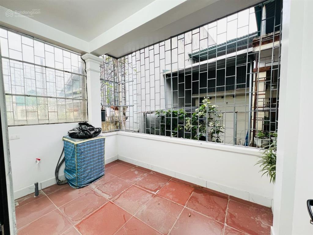 Sốc! phân lô yên lãng, 20m ô tô, gần mặt phố, ngõ thông, an sinh đỉnh 42m2x5t, mt 4m ở ngay