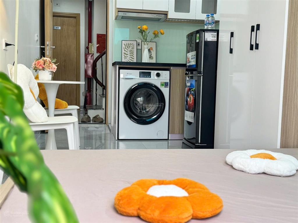 Chính chủ cho thuê ccmn tại láng hạ, tầng 5 view thoáng, full đồ, mg riêng, thang máy, sát phố, 20m