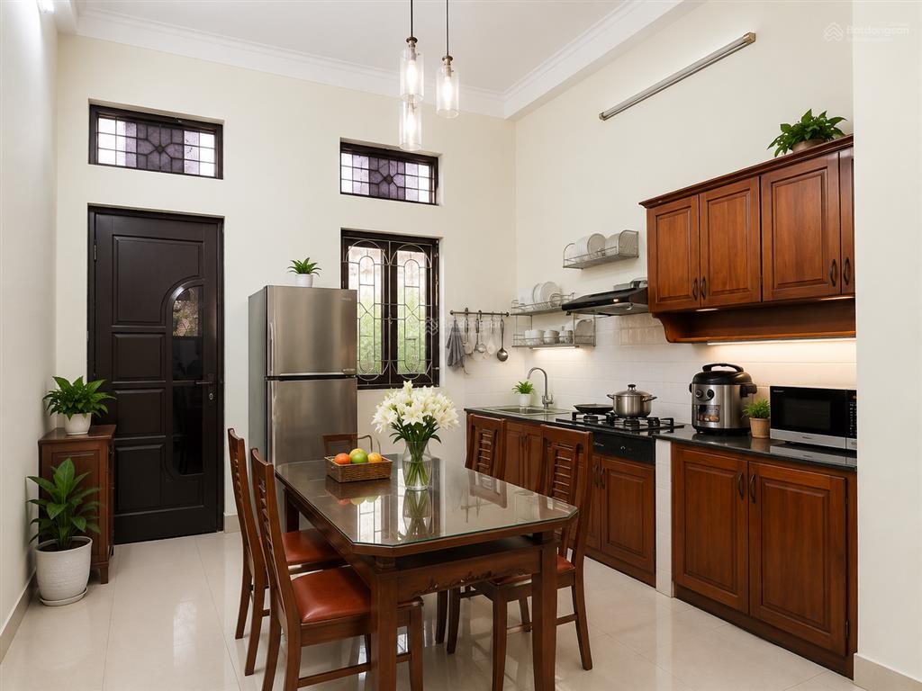 Gấp! thái thịnh, 15m ô tô, gần phố, ngõ thông, 2 thoáng, 40m2* 5t, ở ngay