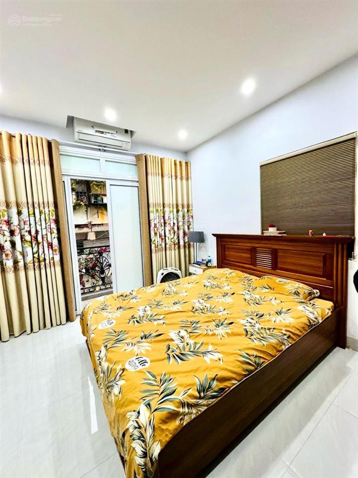 Vip! phạm ngọc thạch cạnh vincom, ô tô qua nhà, ngõ thông, kd, 2 thoáng, 46m2* 5t, ở ngay