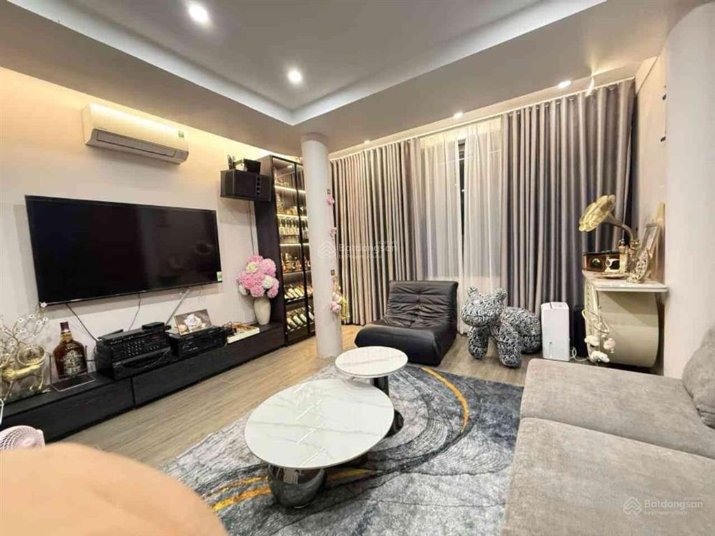 Stop!ngõ 34 hoàng cầu, ô tô, ngõ thông, kd, ko qh, 42m2, ở ngay
