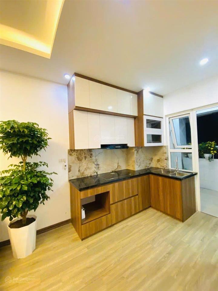 Chung cư hoàng văn thái, căn lô góc, ban công, ở/cho thuê, tầng trung, mới đẹp, 2pn  2nvs, 68m2
