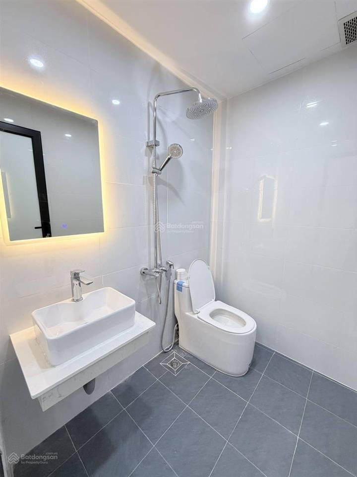 Gấp! nhà mặt ngõ tôn đức thắng, ô tô đỗ cửa, không quy hoạch, kinh doanh tốt, 6t thang máy ở ngay.