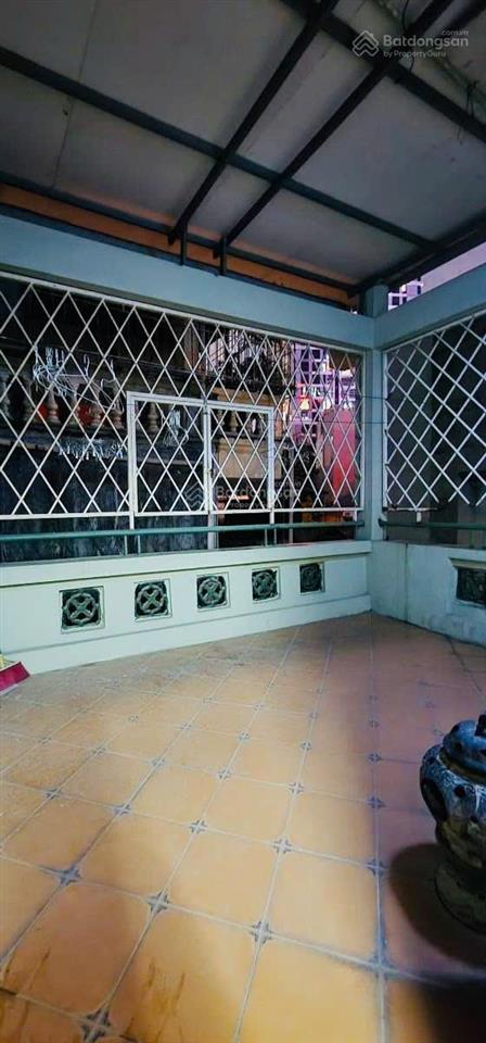 Gấp! lô góc cầu giấy, 2 mặt ngõ, 2 thoáng, 35m ra phố, sổ vuông a4, ở/cho thuê, không qh, 36.8m2