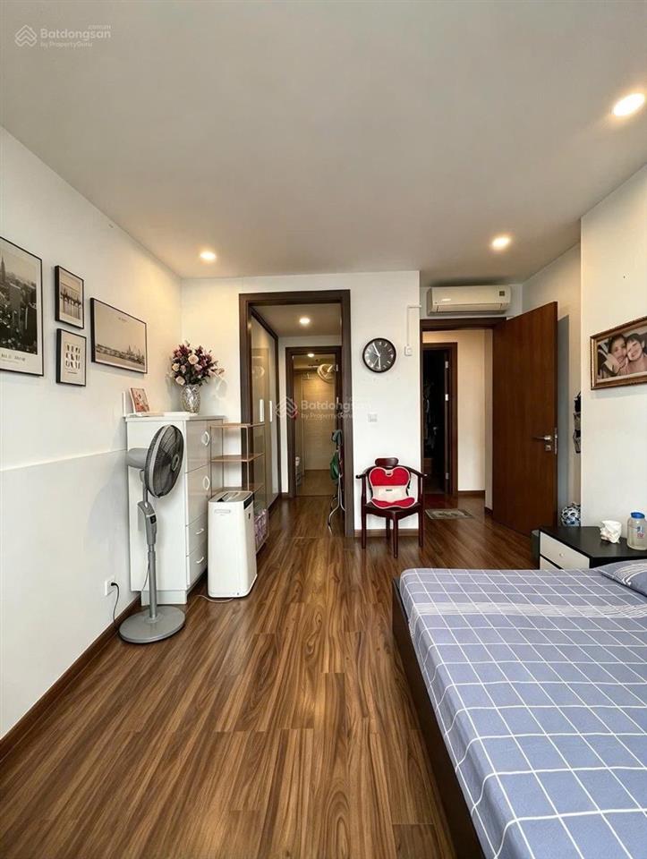 Cc cao cấp the golden palm 21 lê văn lương, view phố, tầng trung, 85m2, 2pn2wc full nội thất, sđcc