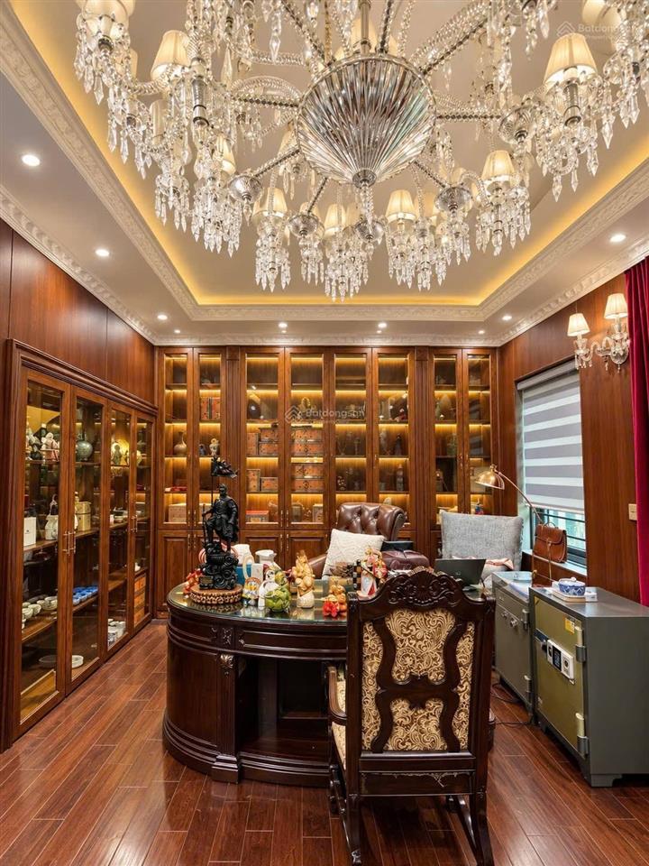 Biệt thự hàm nghi, pl ô tô tránh, vỉa hè đá bóng, thang máy, ở/kd cho thuê, dt 55tr/m2, 136m2*6t