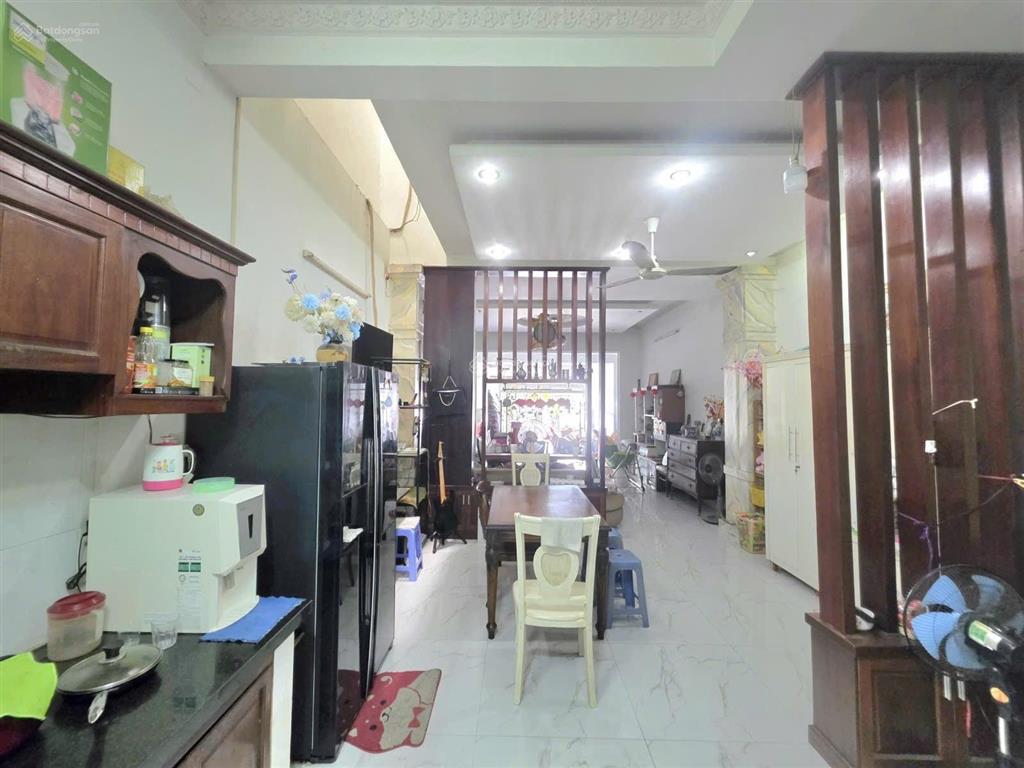 Mặt tiền đường 35 sát nguyễn tuyển  300m ra nguyễn duy trinh  vị trí đẹp bình trưng tây q2