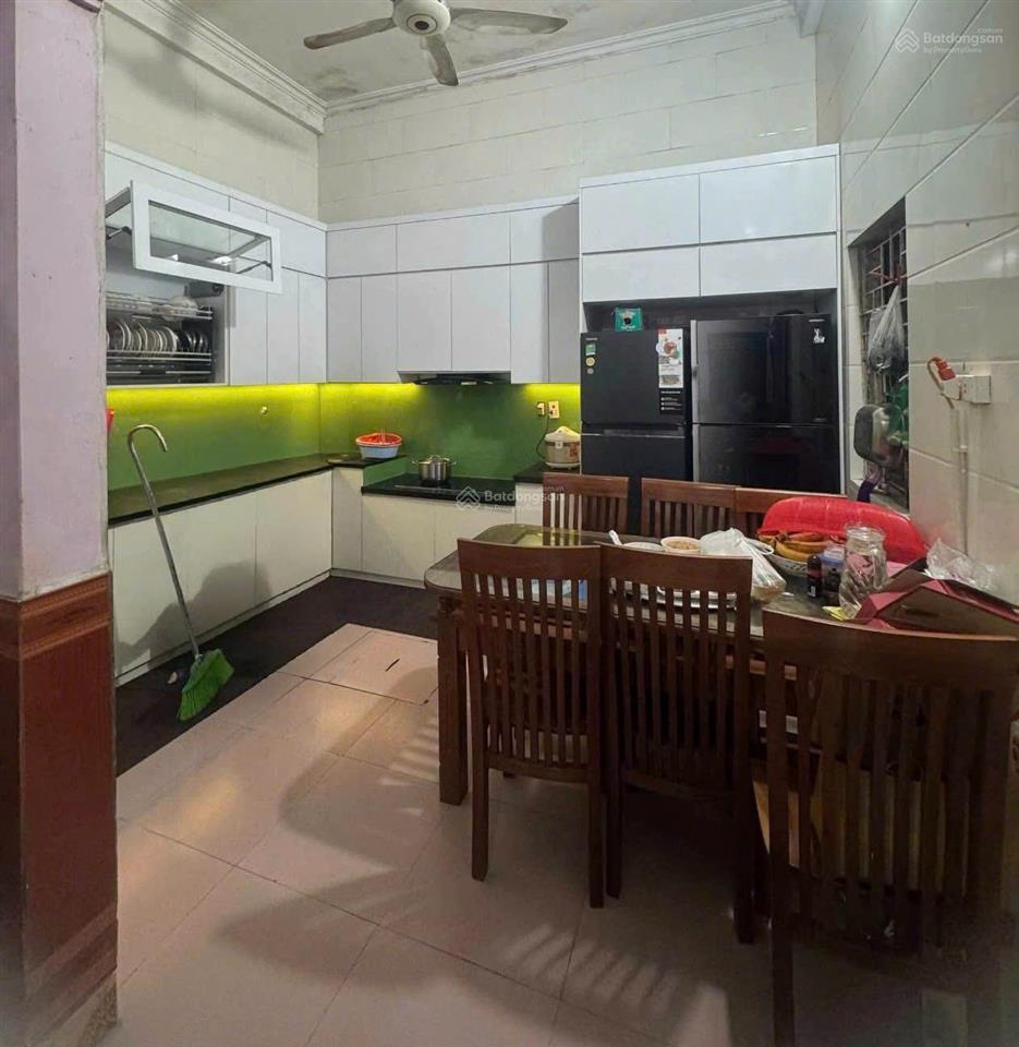 Cho thuê nhà nguyên căn nhà 4 tầng tại quang trung. dt 44m2, 3pn, 3wc, 8,8tr/tháng,  0789 833 ***