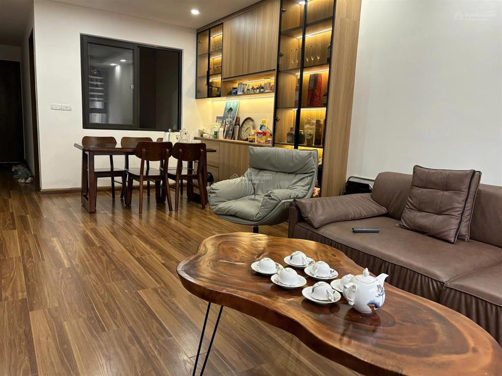 Bán căn 3 pn, 2wc 77 m2 giá 5,8x tỷ, toà x2 đại kim  bắc linh đàm. đã có sổ. mỗi nhà 1 slot ô tô