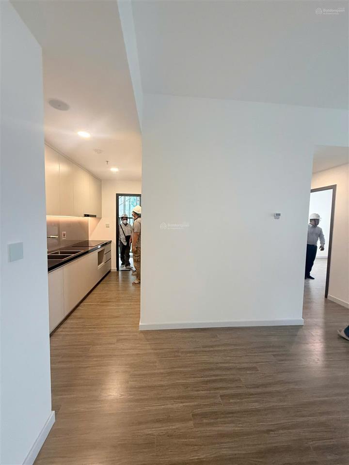 Bán gấp ch picity sky park căn góc 2pn 2wc tháp c2 dt 71.34m2 hướng đông nam giá 3,5 tỷ full thuế