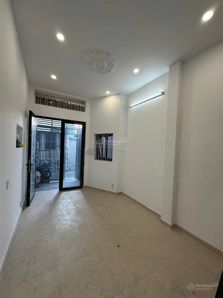 Nhà phạm thế hiển p.6 q.8. dt 3m * 13m. shr. trệt, lầu, 3pn, hẻm 3 gác. giá 3,89 tỷ. 0901 440 ***