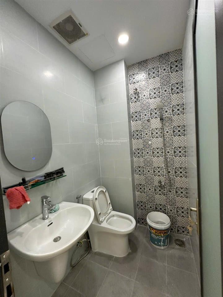 Nhà phạm thế hiển p.6 q.8. dt 3m * 13m. shr. trệt, lầu, 3pn, hẻm 3 gác. giá 3,89 tỷ. 0901 440 ***