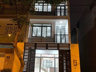 Nhà 5m*20m. mt đường 10m. view công viên. shr. hoàn công, 1 trệt 3 lầu, st giá 7,9 tỷ. 0901 440 ***