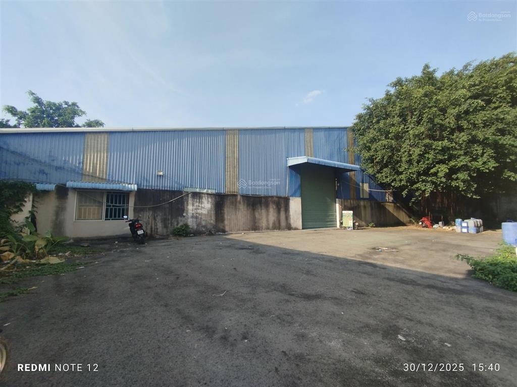 Nhà xưởng 1200m2. giá 55 triệu/ tháng. tại thuận an.