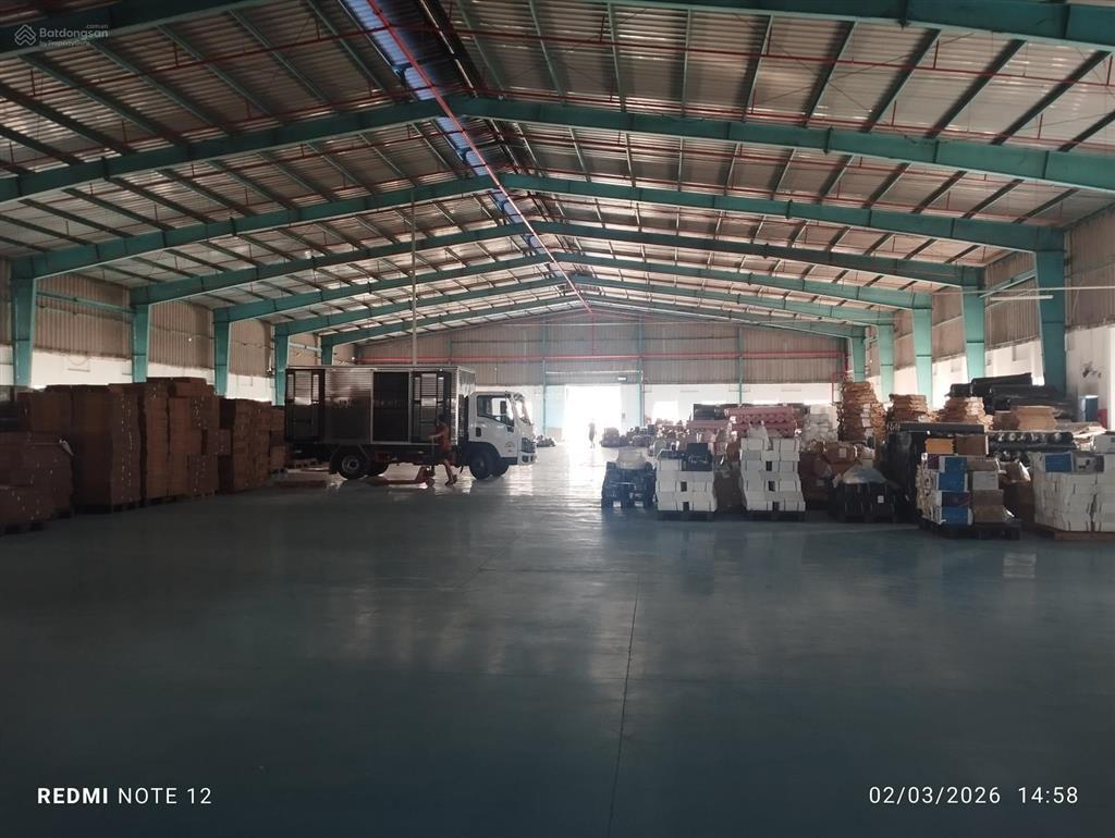Cho thuê xưởng 2600m2. pccc tự động. giá thuê 230 triệu/tháng