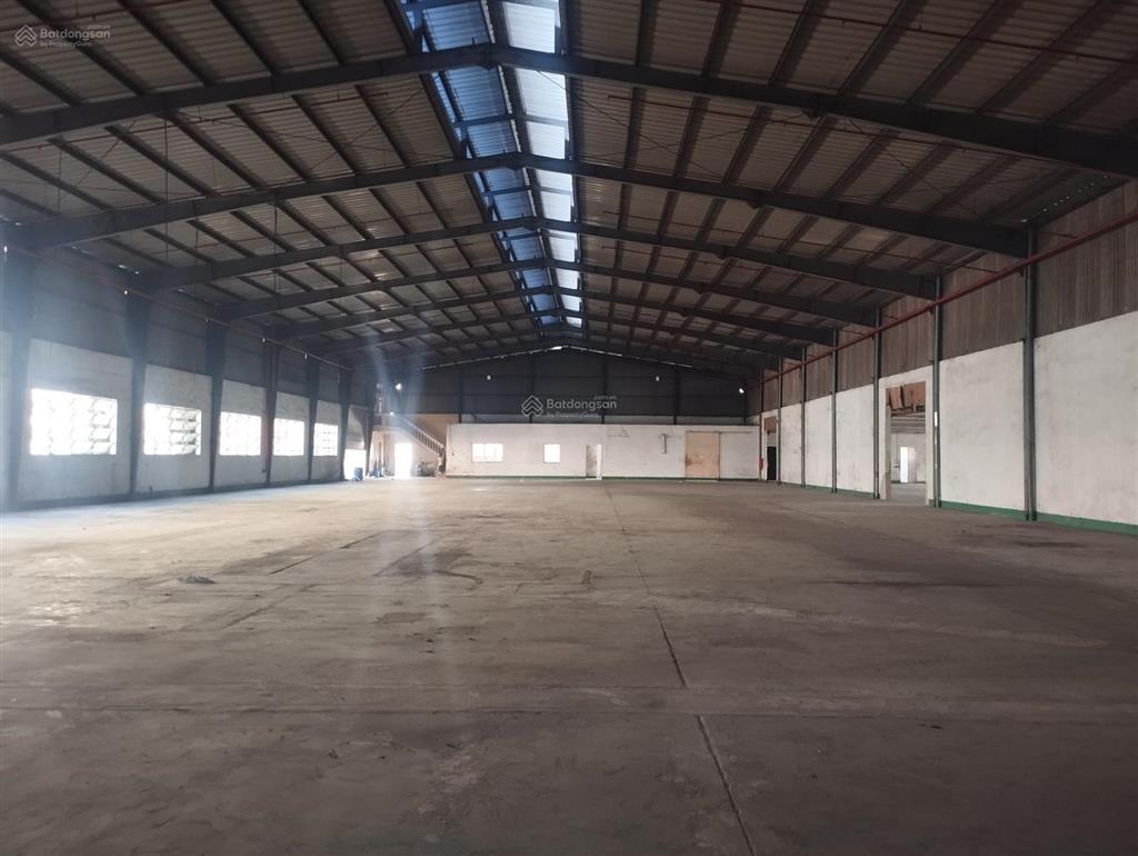Cho thuê gấp kho 3300 m2 pccc. tại thuận giao, 180 triệu vnd